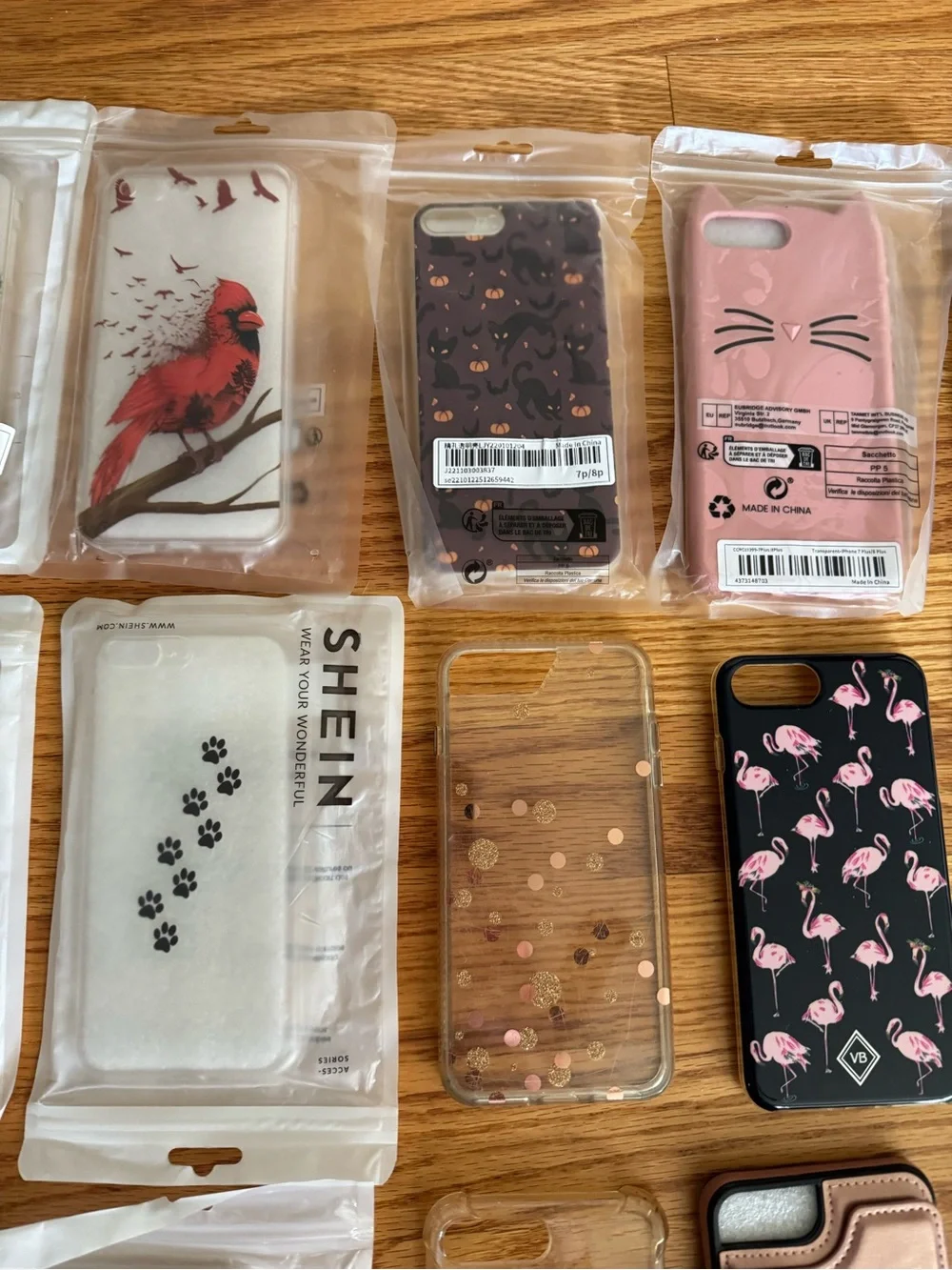 29 Assorted iPhone 7/8+ Phone Case Pack + Glass Protective Screens - Picture 6 of 8